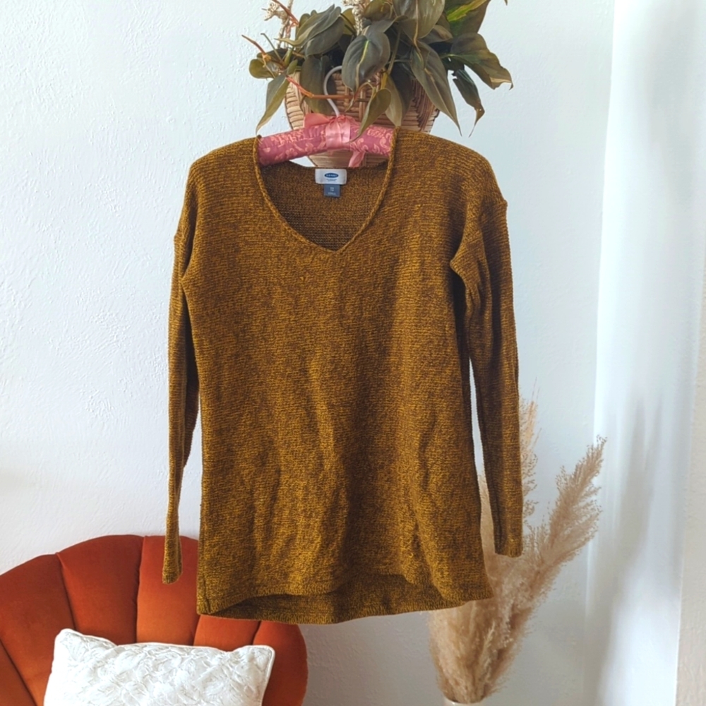 Mustard yellow v-neck sweater